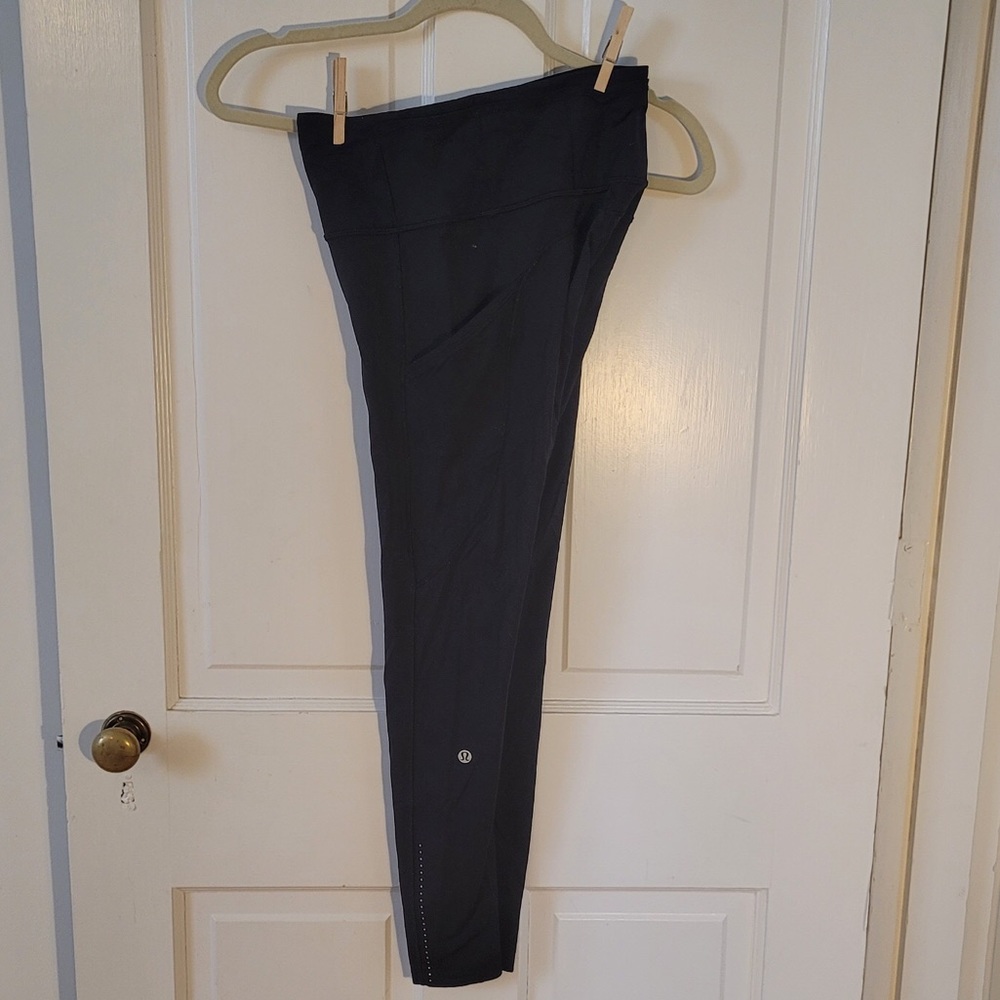 Lululemon black leggings
